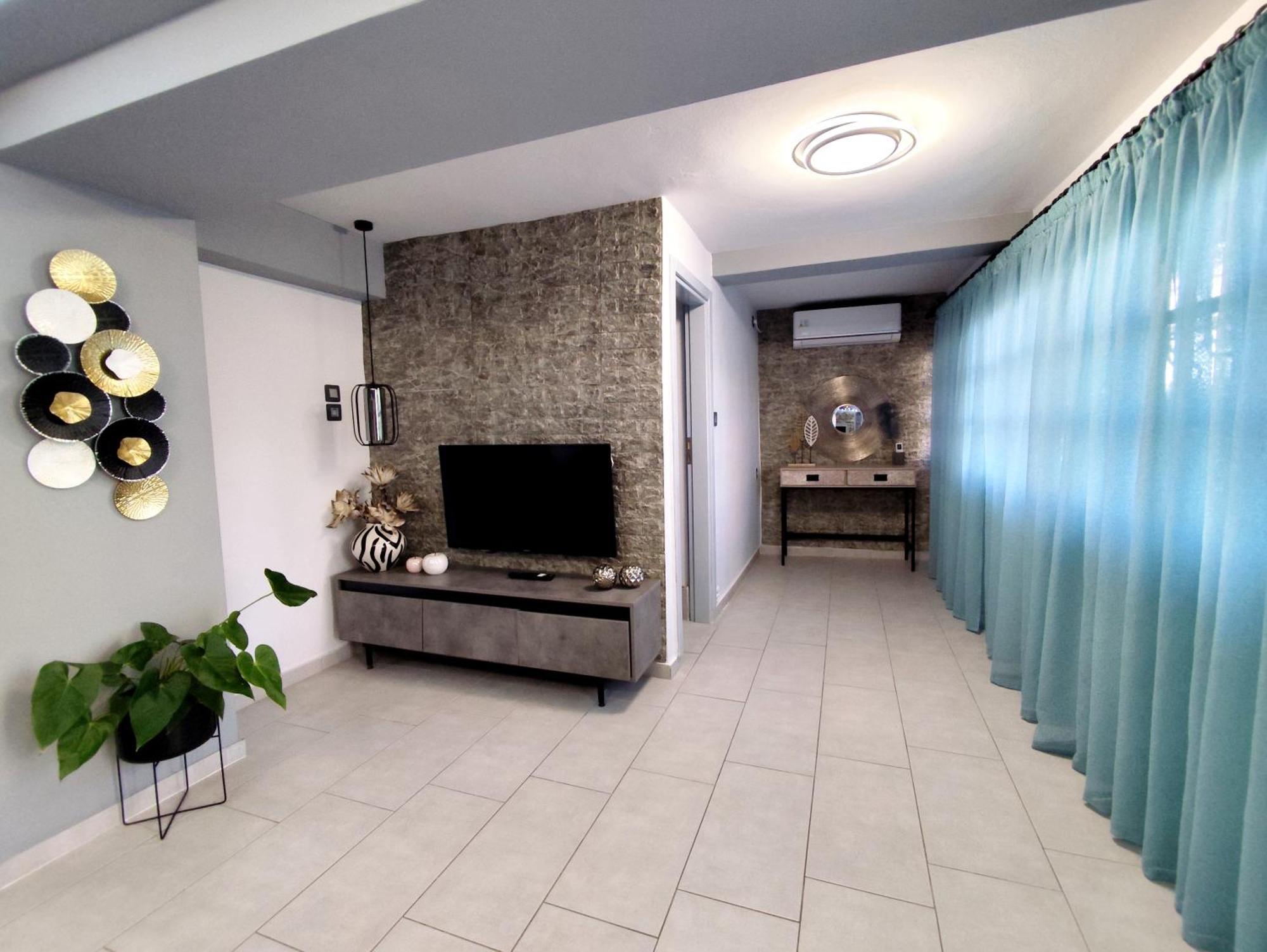 Anastasia's With Yard Appartement