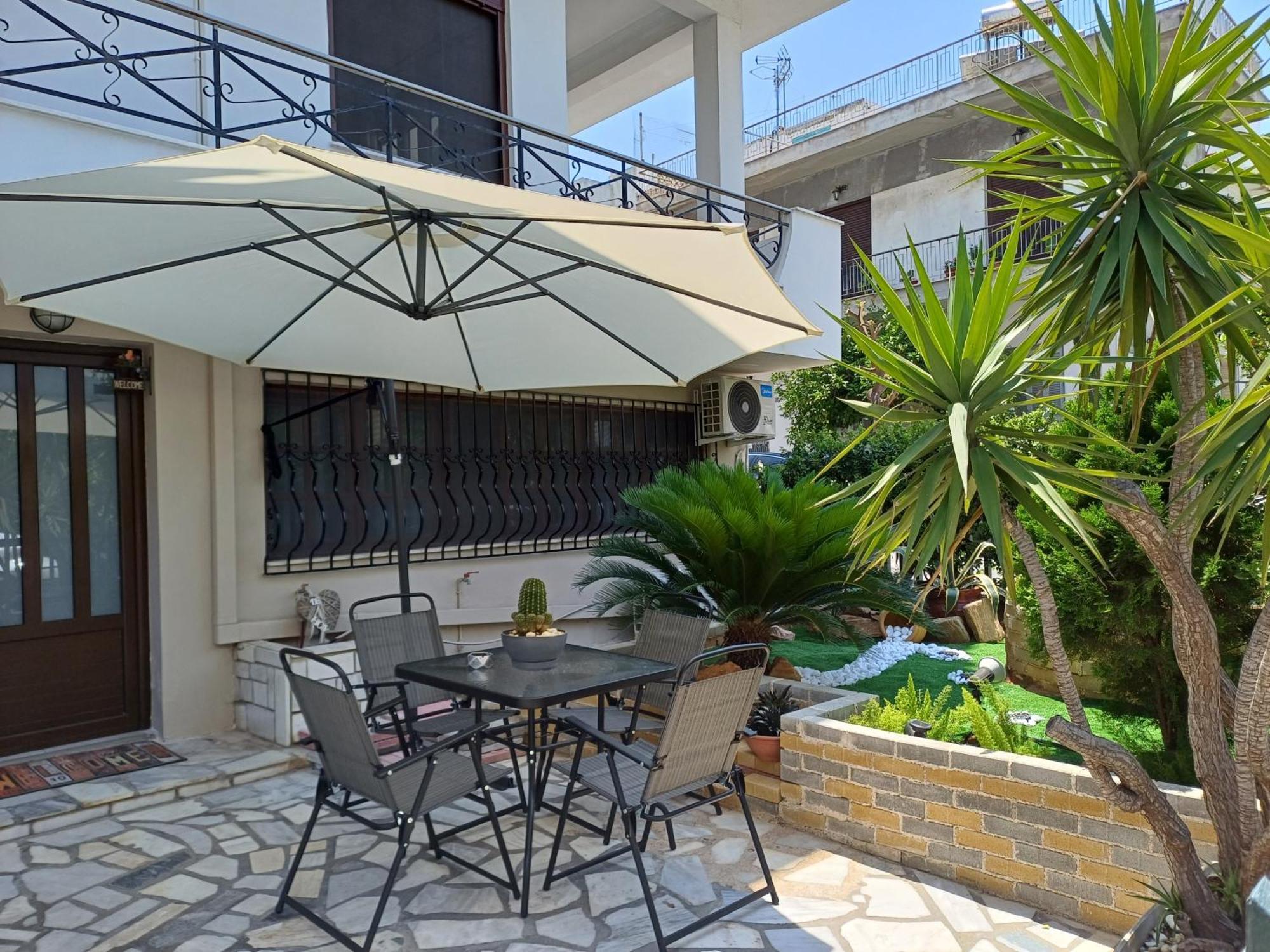 Apartment Anastasia's With Yard Athens